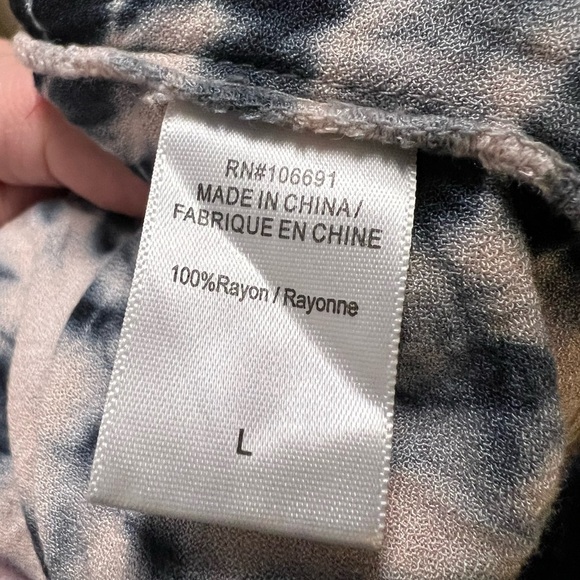 Young Fabulous & Broke wide arm tie dye blouse - Picture 3 of 5